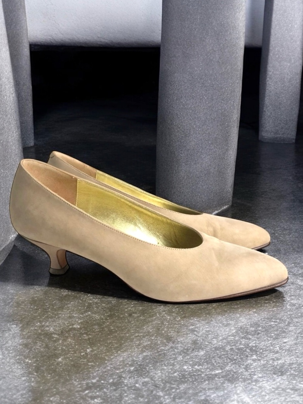 Saks Fifth Avenue Kitten Heel Beige Suede Pumps